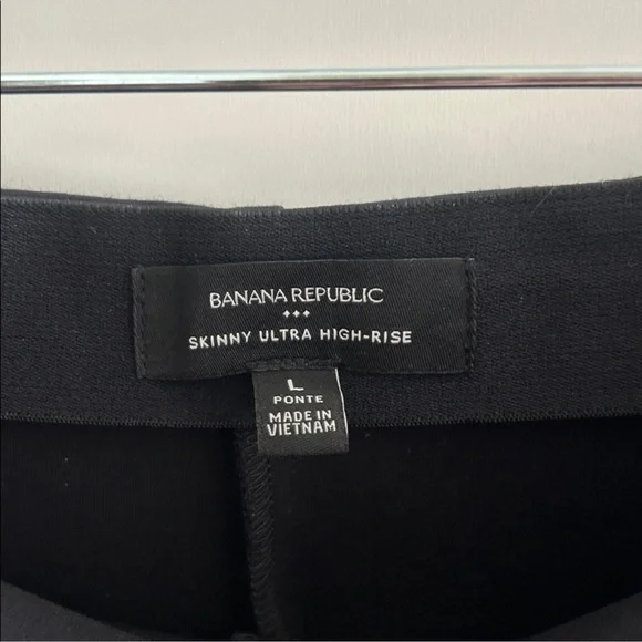 NWOT Banana Republic Factory Black Skinny Ultra High Rise Ponte Pants - Picture 4 of 4